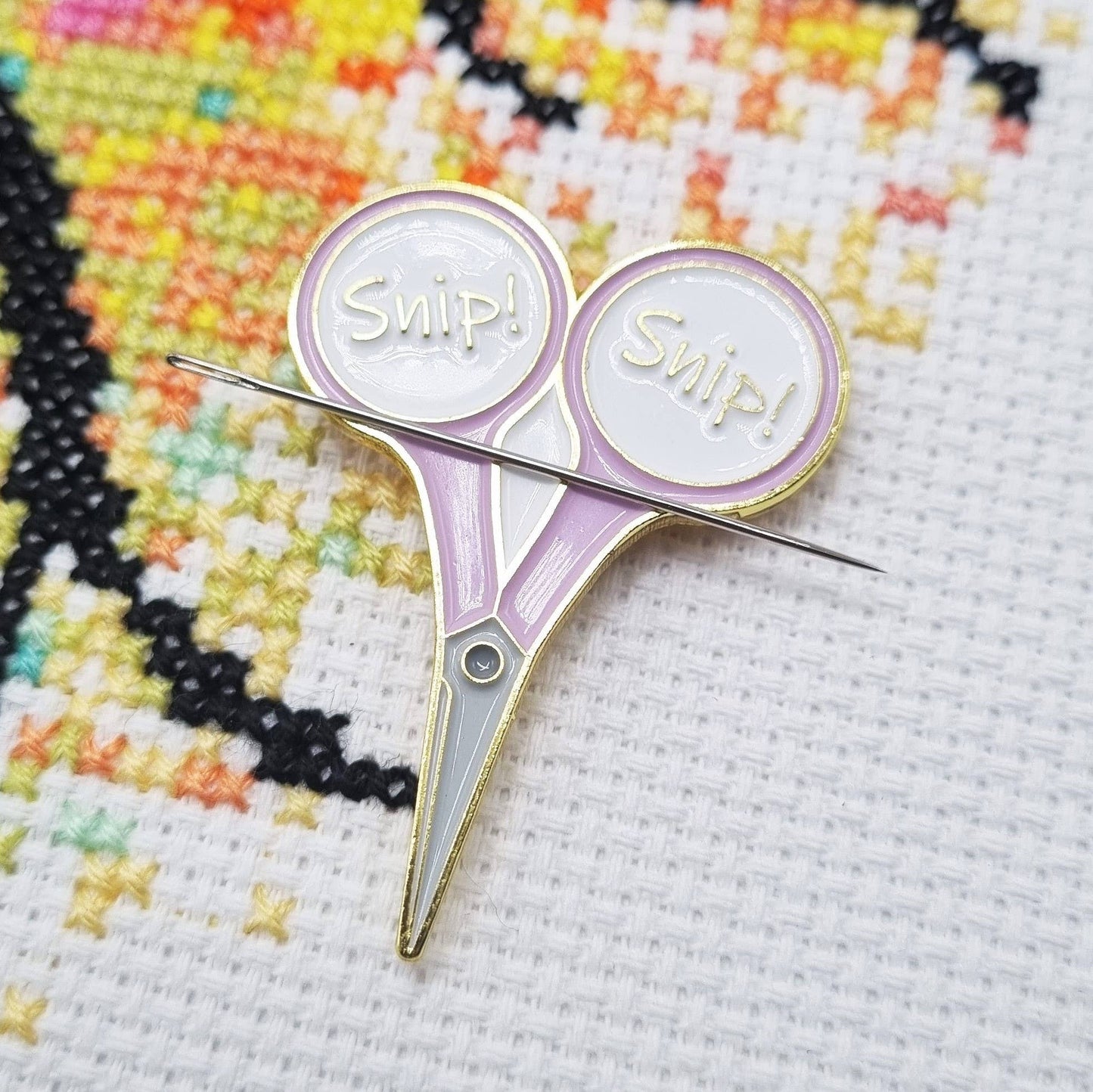 Embroidery Scissors Needle Minder for Cross Stitch & Sewing - Meloca Designs