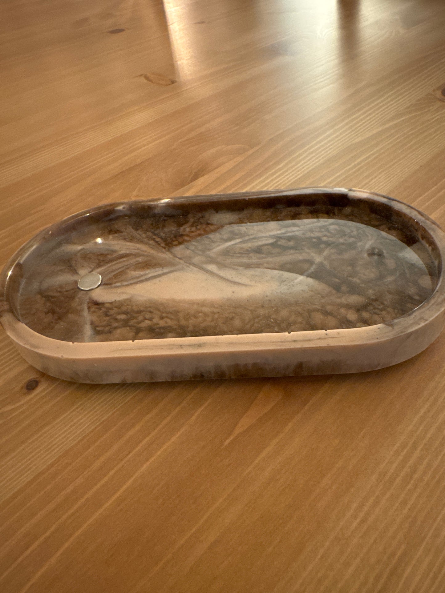 Handmade Resin Stitchers Tray - Tan/Brown