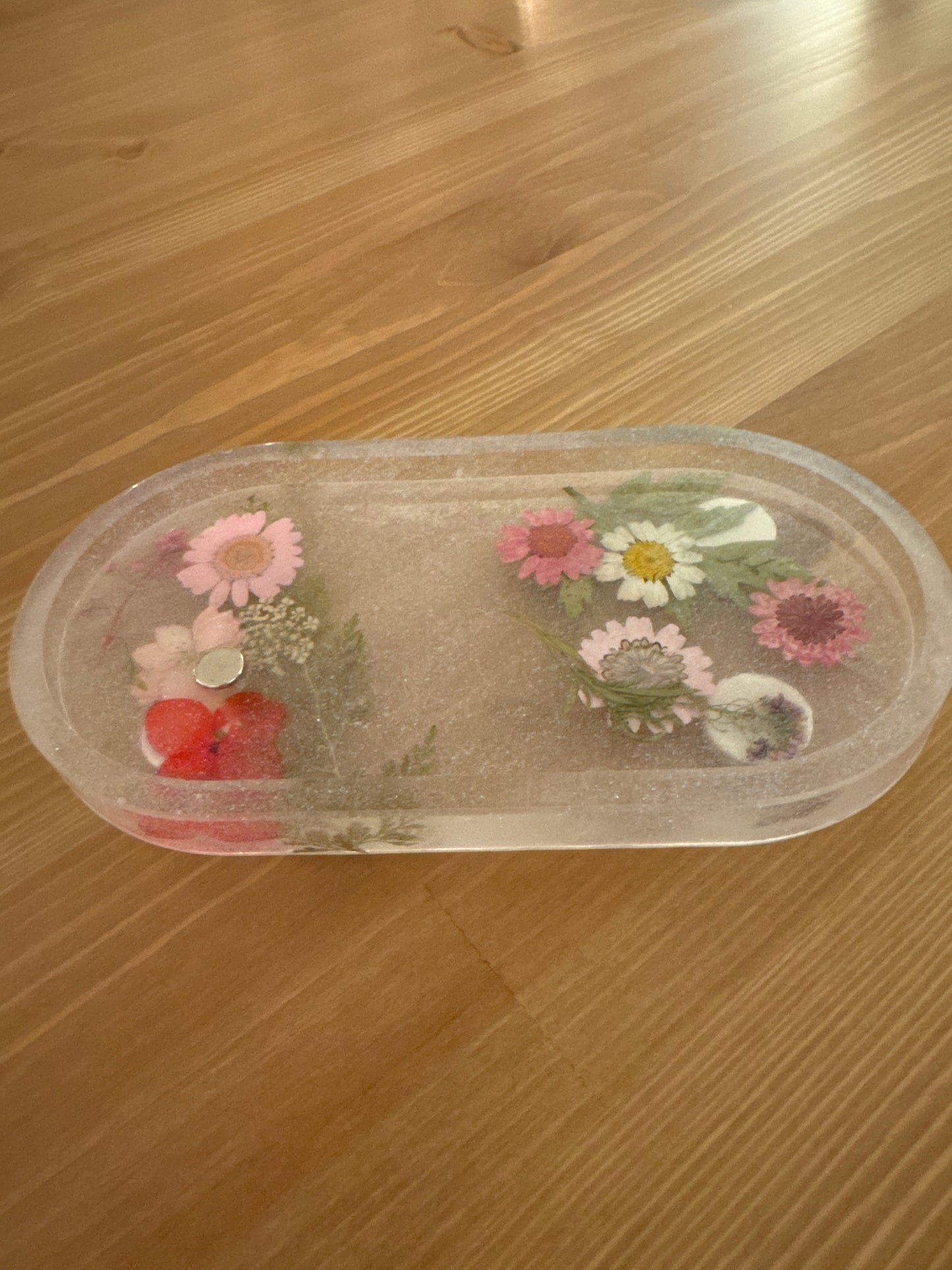 Handmade Resin Stitchers Tray - Pressed Flowers