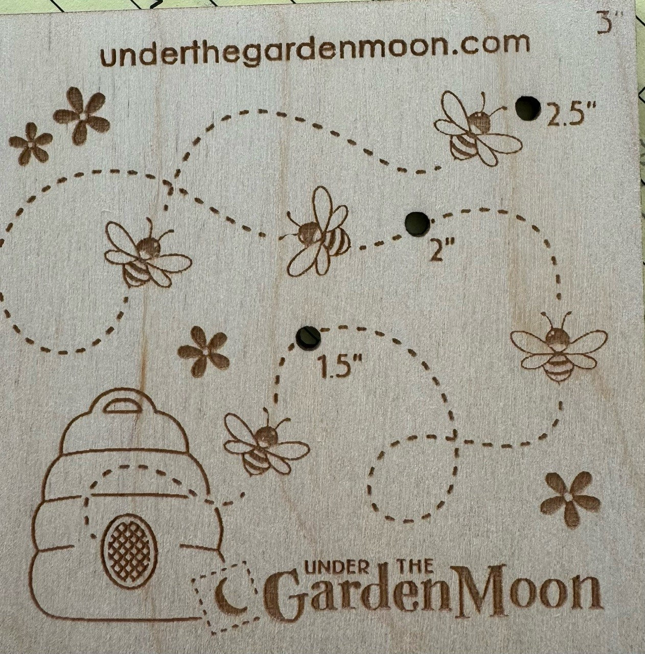 Bee Corner Guide/Ruler - Under the Garden Moon