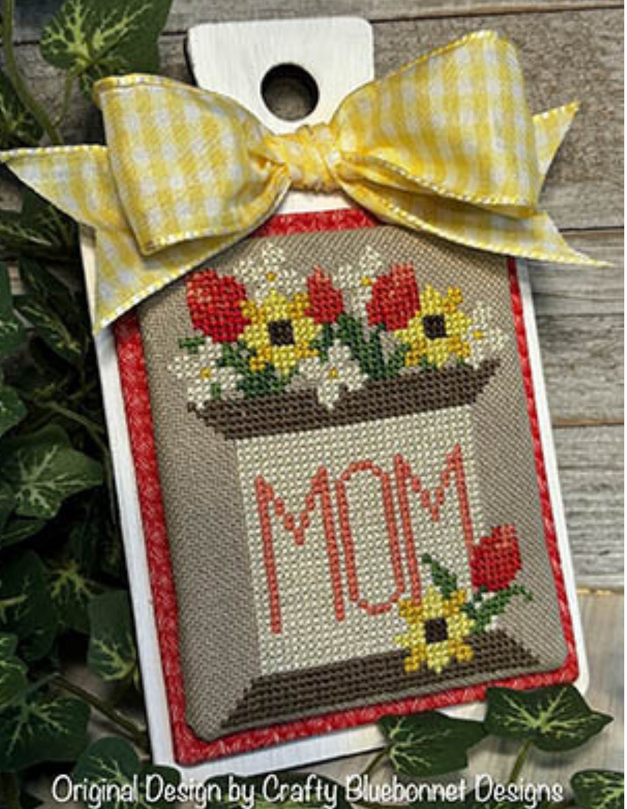 Mom’s Bouquet Spool - Crafty Bluebonnet Designs